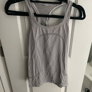 Lululemon stripe tank size 4